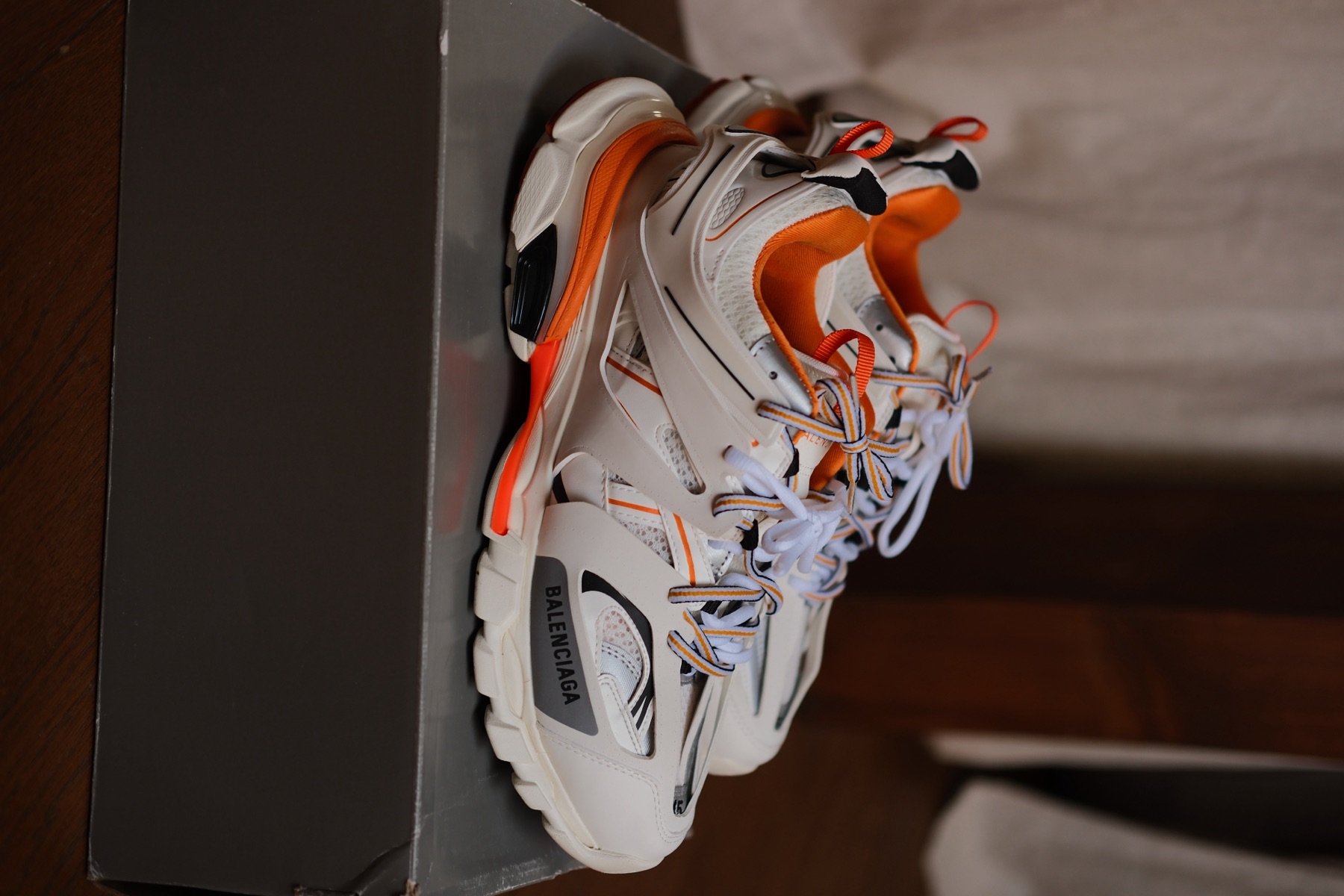 Track Trainer LED — Black Grey Orange