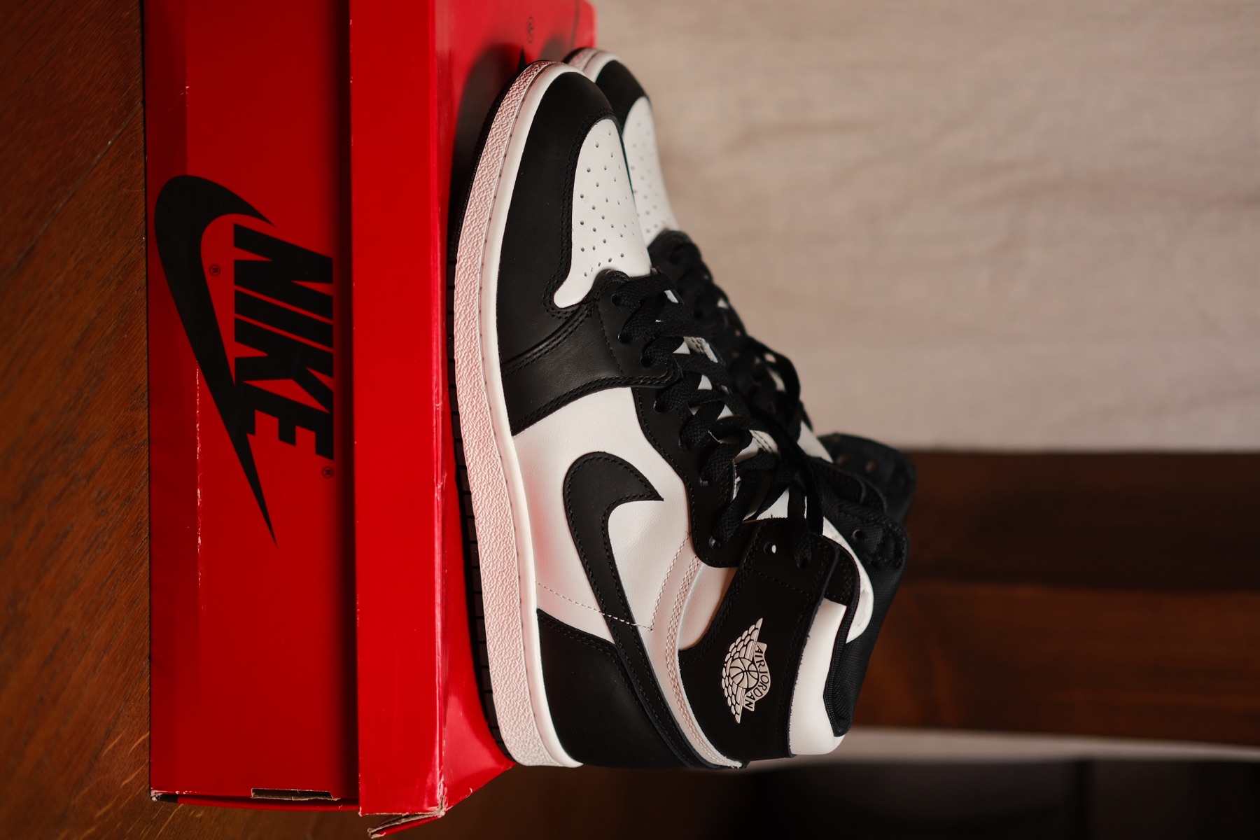 Air Jordan 1 Retro High ’85 Black White Panda